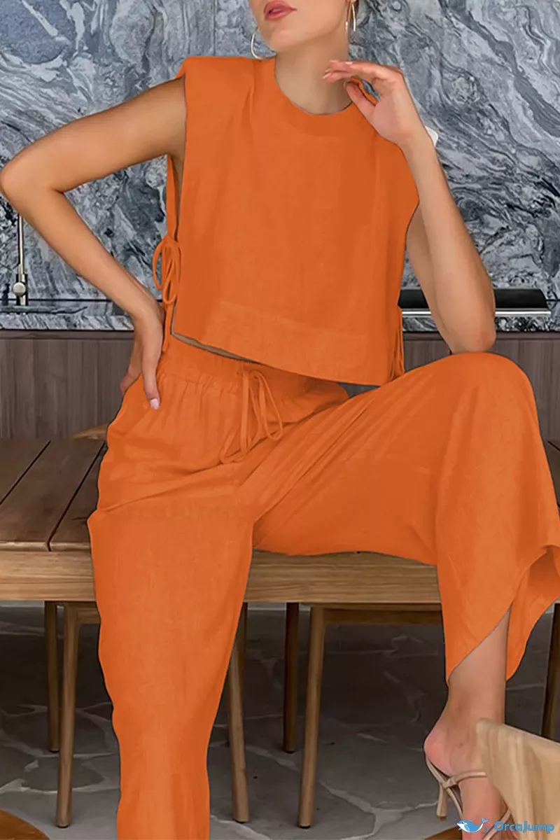 OrcaJump - Contemporary Sleeveless Two-Piece Ensemble with Solid Bandage Detailing and O-Neck Design