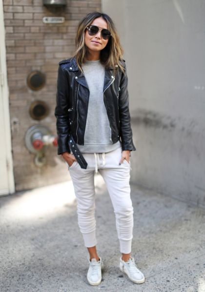How to Wear a Skirt in the Winter