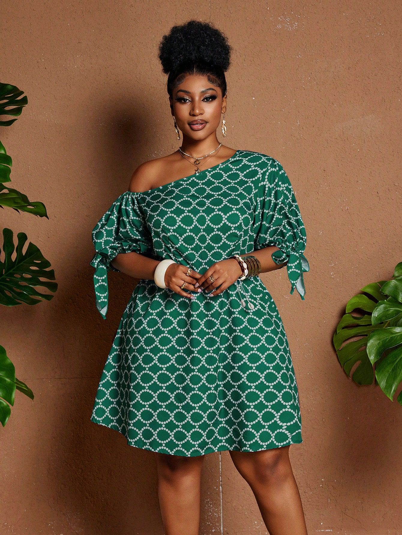 Plus Size Women's Open Shoulder Tie Front Casual Flowy Vacation Dress