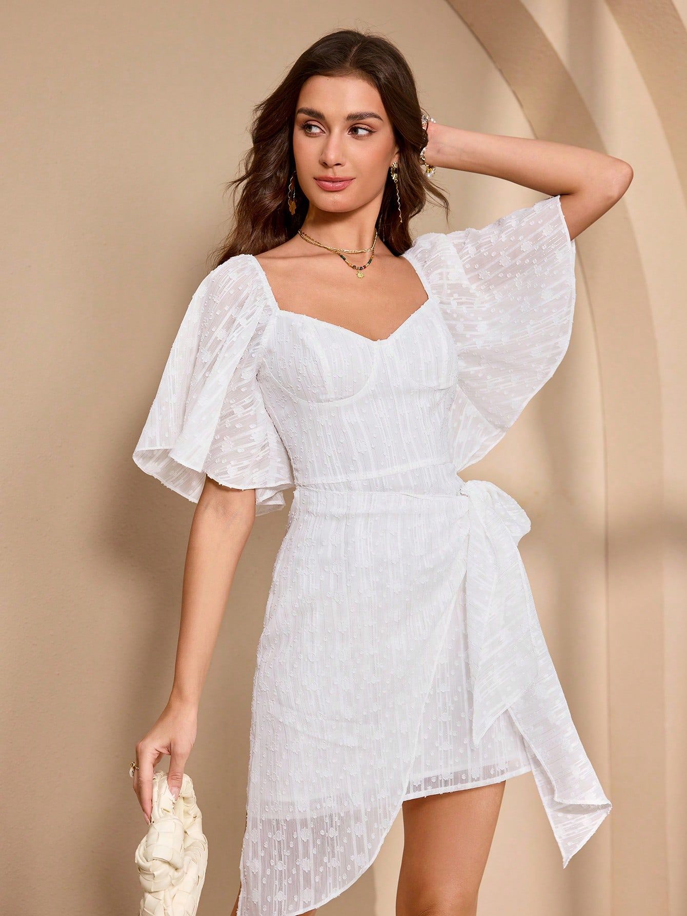 Women's Fitted Tie-Waist White Short Dress