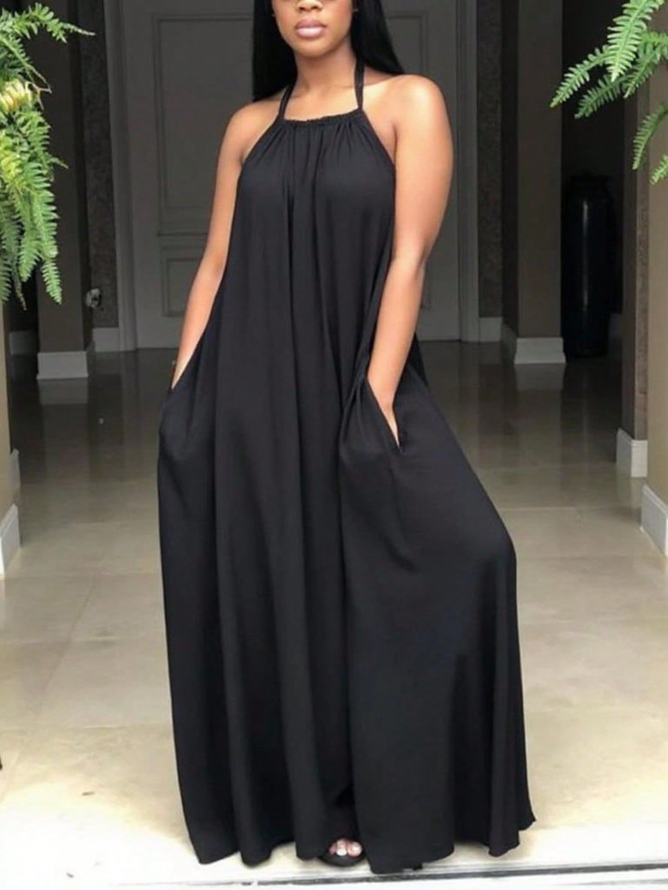Loose Fit Black Casual Backless Halter Maxi Dress