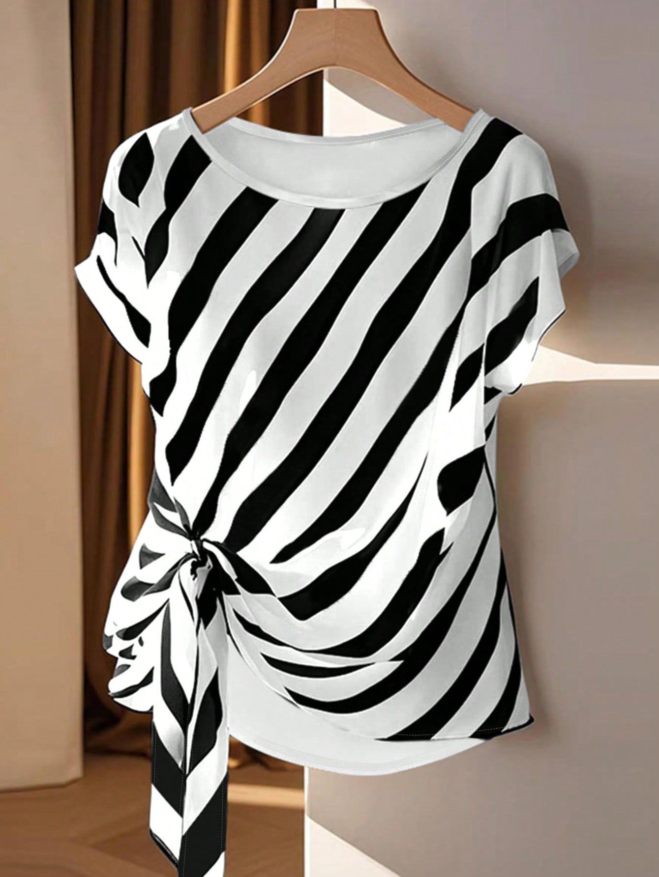 Franclia Casual Summer Holiday Striped Knot Round Neck Sleeveless Bow Hem Open Slit Women Shirt